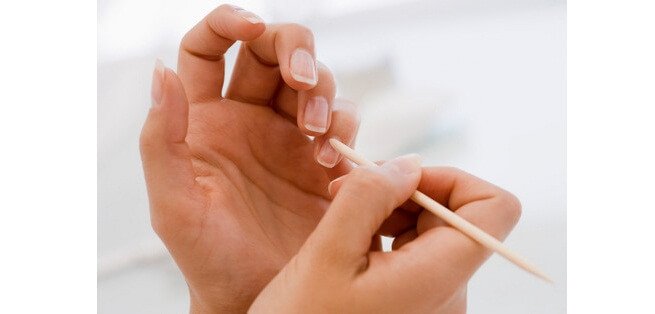 zadbane paznokcie olej kokosowy na piękne dłonie