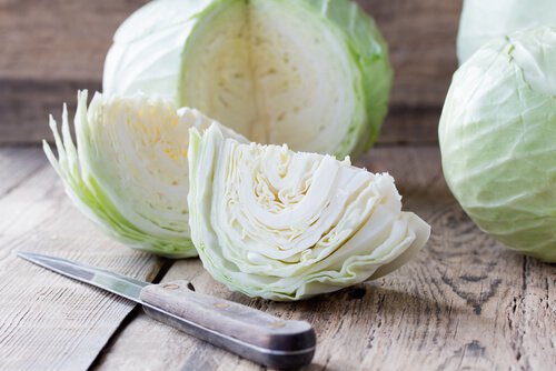 Kapusta pomaga pozbyć się bólu pleców