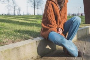 Rozkloszowane dżinsy: wielki powrót!