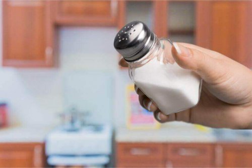 Kuchenne sztuczki - uratuj przesoloną zupę