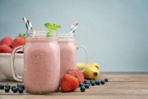 Koktajle owocowe, które pomogą Ci schudnąć