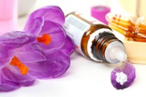 Kwiaty Bacha – poznaj prostą terapię