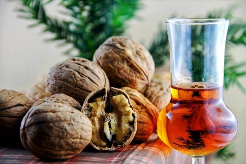 zbilansowana dieta powinna zawierać orzechy