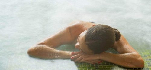 Kąpiel w gorących źródłach.