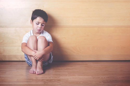 Niekochane dzieci – objawy, których nie da się przeoczyć Niekochane dzieci – objawy, których nie da się przeoczyć