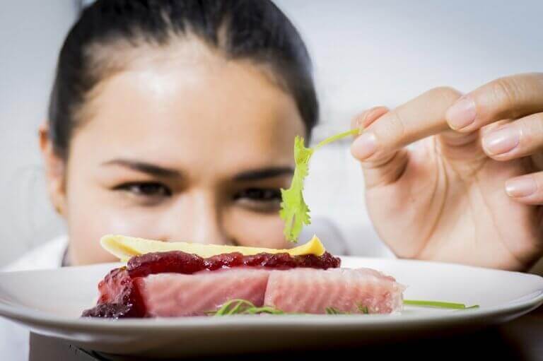 Właściwa dieta a torbiele w piersi