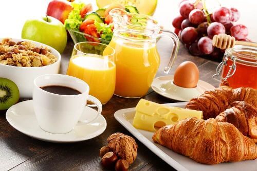 Zdrowe i pożywne śniadanie