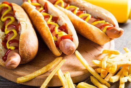Hot-dogi