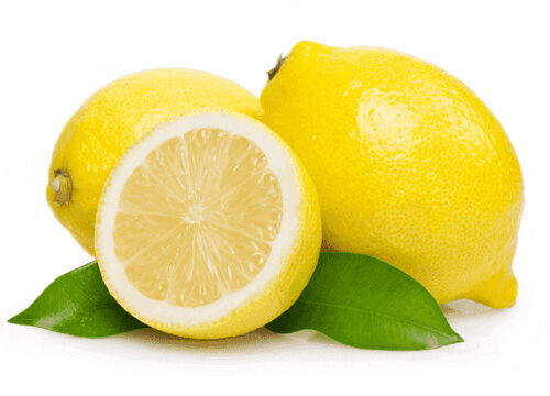 Sok z cytryny jest skuteczny i bardzo prosty w użyciu.