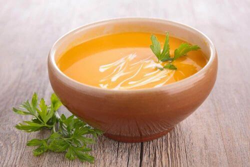 Zupa krem z marchewki – poznaj łatwy przepis
