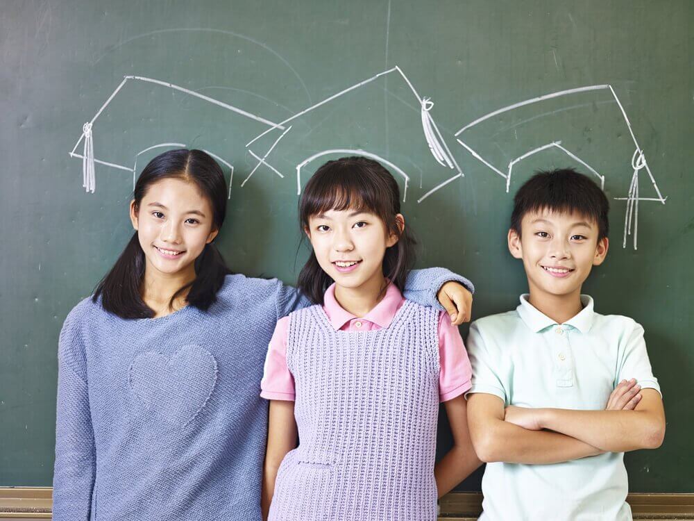 wzorowe japońskie dzieci w szkole