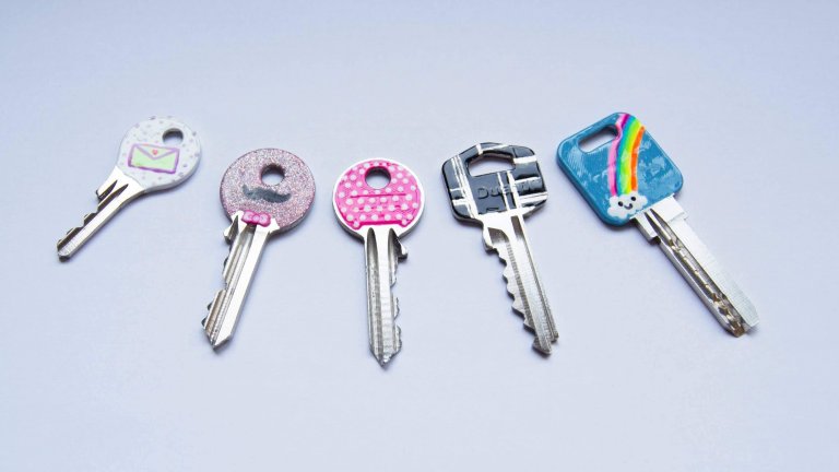 Lakier do paznokci na kluczach