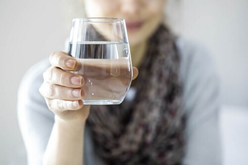 Woda na odchudzanie – fakty i mity