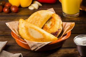 Mini empanadas: prosty przepis na przekąskę