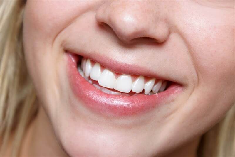Zdrowe i białe zęby
