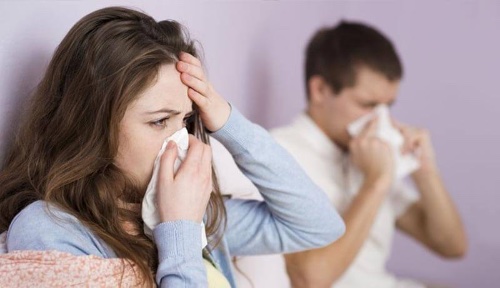 Objawy grypy to przede wszystkim gorączka.