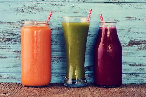 Kolorowe smoothie