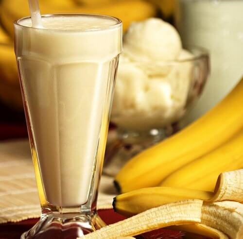 smoothie z banaka i jajka