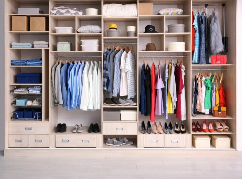 Dowiedz się, jak wykonać własnoręcznie proste organizery na ubrania!