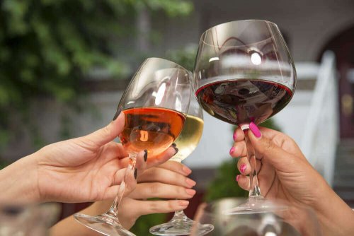 Drogie wino czy tanie – które jest zdrowsze i które wybrać?