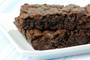 Wypróbuj ten przepis na brownie w kubku z mikrofalówki