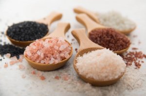 Sole mineralne: dlaczego są ważne i gdzie je znaleźć?