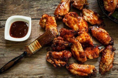 Skrzydełka kurczaka w sosie bbq