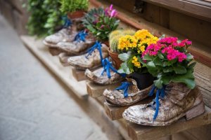 Stare buty - 6 świetnych pomysłów, jak je wykorzystać