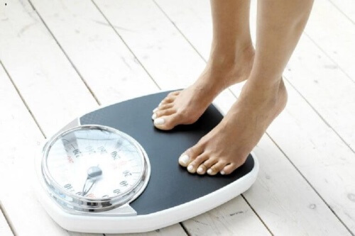 Dieta keto ułatwia spalanie tłuszczu.