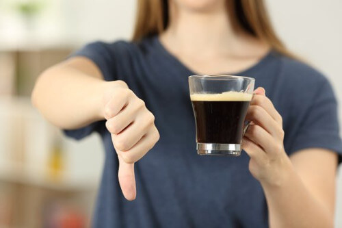 Nadmierne spożycie kawy – 5 wskazówek, jak je zatrzymać
