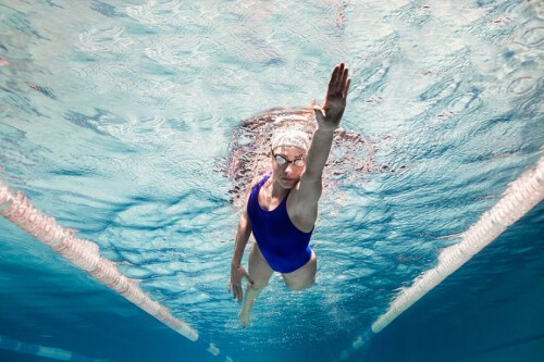 Korzyści z pływania – 5 psychologicznych zalet