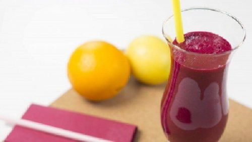 Smoothie z buraków i owoców cytrusowych