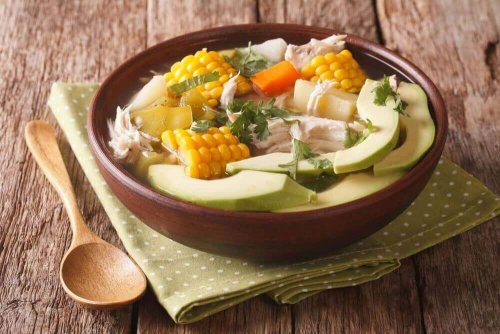 Pyszna zupa ajiaco – poznaj ten smaczny przepis!
