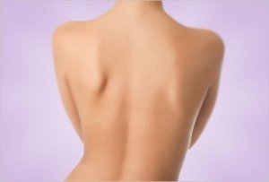 Piękne plecy bez trądziku - poznaj niezawodne wskazówki