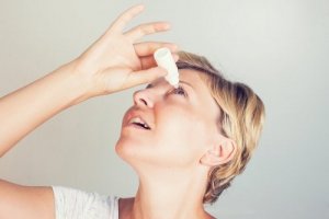 Brimonidyna: czy niewinne krople do oczu mogą Ci zaszkodzić?