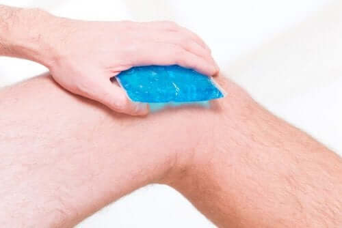 Zapalenie ścięgien, a masaż lodem