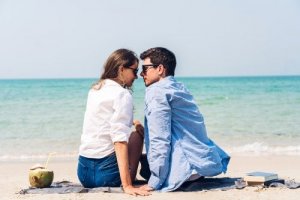 Pożądanie seksualne wzrasta latem - czy wiesz, dlaczego tak się dzieje?
