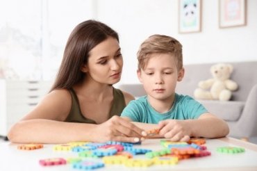 Dzieci z autyzmem: poznaj 4 ważne dla nich ćwiczenia