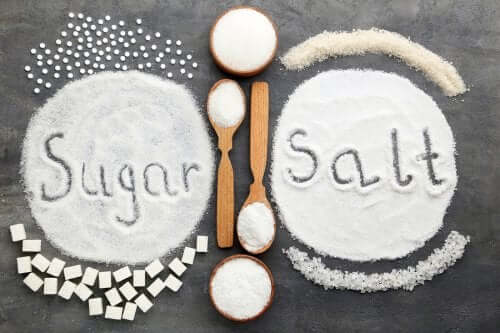 Cukier czy sól – co bardziej szkodzi w nadmiarze?