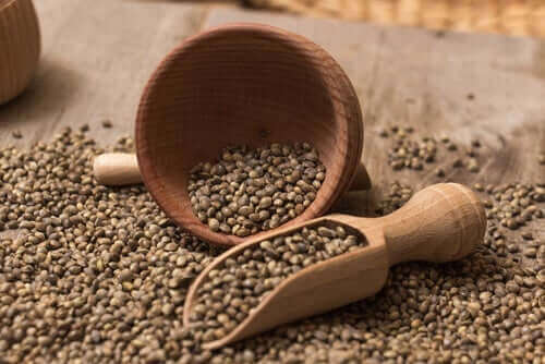 Koktajl z warzyw i mleka konopnego