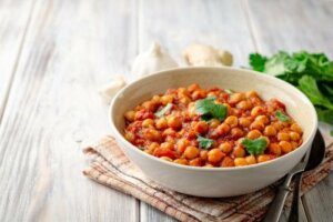 Curry z ciecierzycą - jak przygotować to pyszne danie?