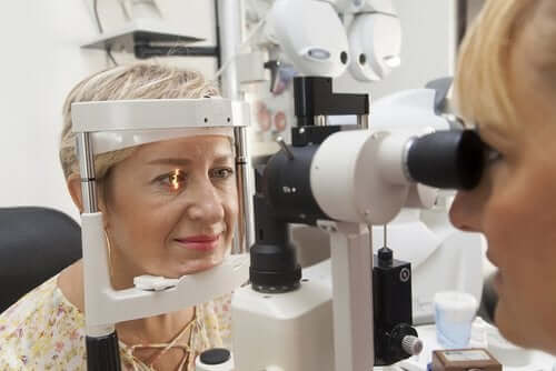 Wysokie ciśnienie w oku: przyczyny i leczenie