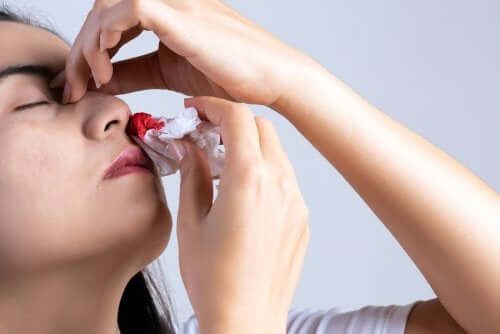 Krwawienie z nosa - 9 jego głównych przyczyn