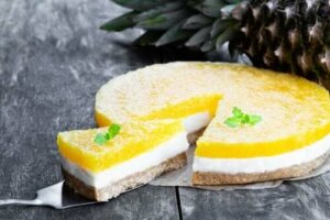 Sernik piña colada bez pieczenia