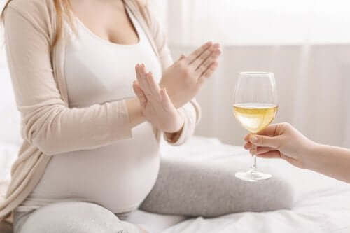 Spożywanie alkoholu w czasie ciąży - poznaj fakty