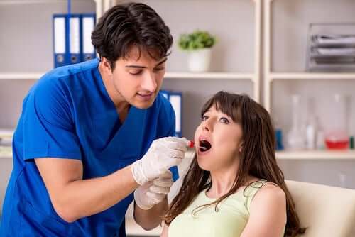 Pobieranie próbki śliny