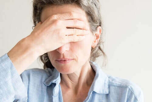 Suche oczy podczas menopauzy