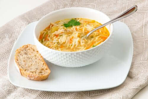 Zupa z makaronem