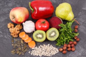 Wysoki poziom kwasu moczowego - czego nie jeść?