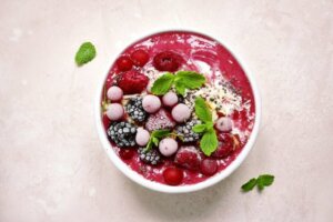 Borówka amerykańska - przepis na odświeżające smoothie